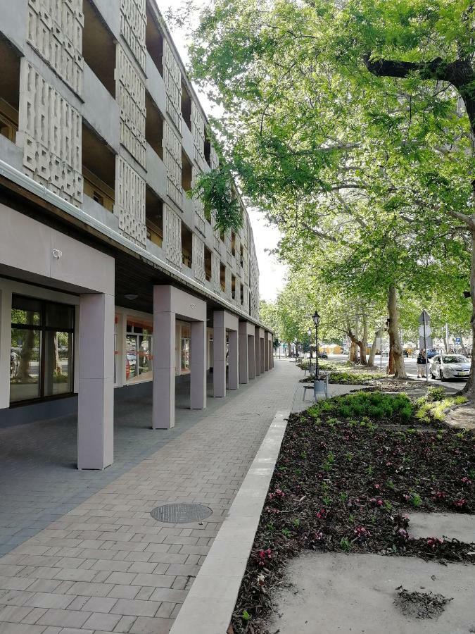 Csipke Apartman Makó Buitenkant foto